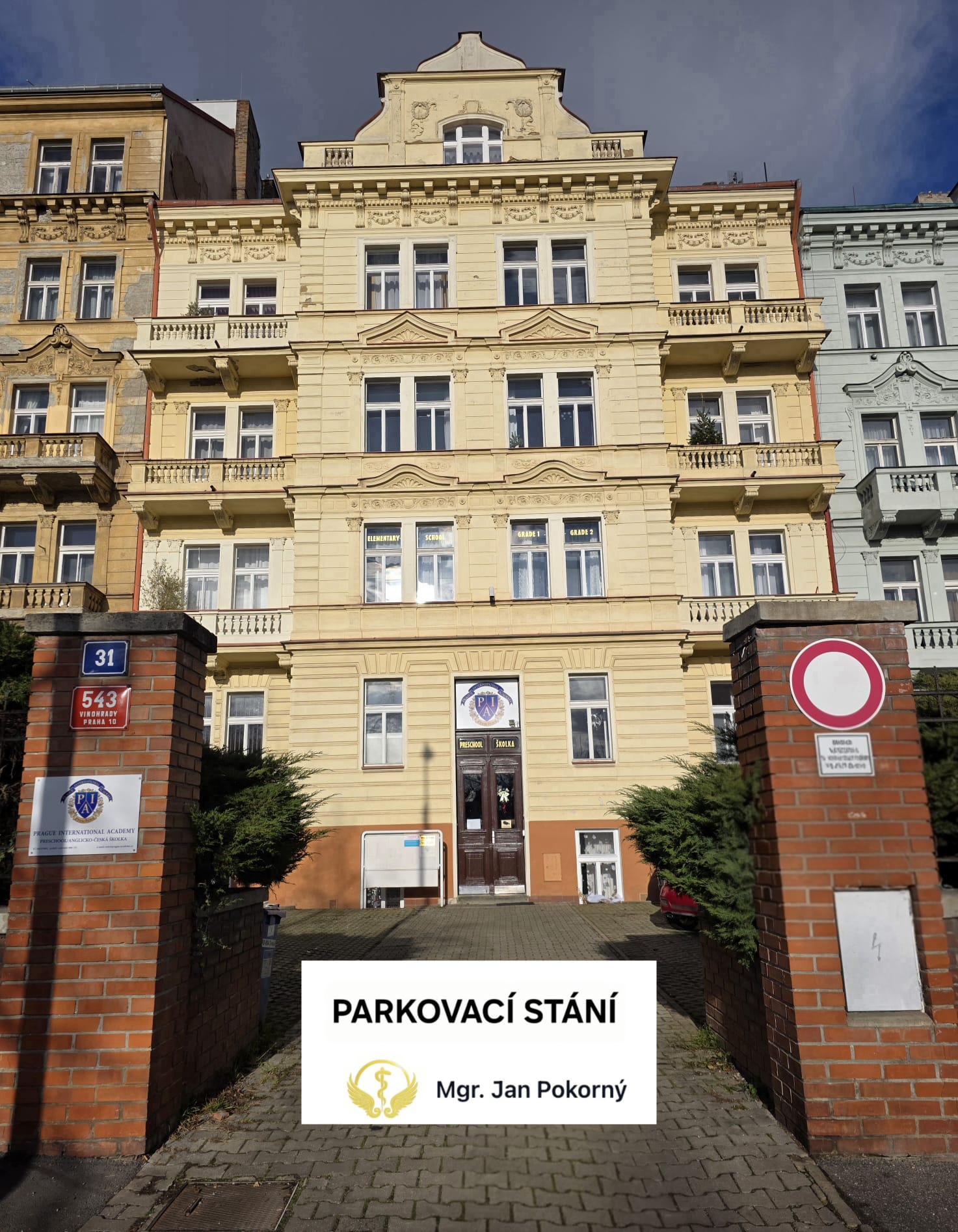 Parkovací stání - pohled 1